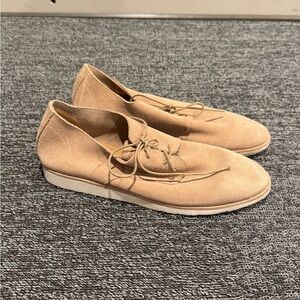 Nisolo Women’s Sedona Travel Derby Suede Sneaker